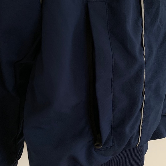 Palace windbreaker w/ hoodie! - Picture 5 of 5